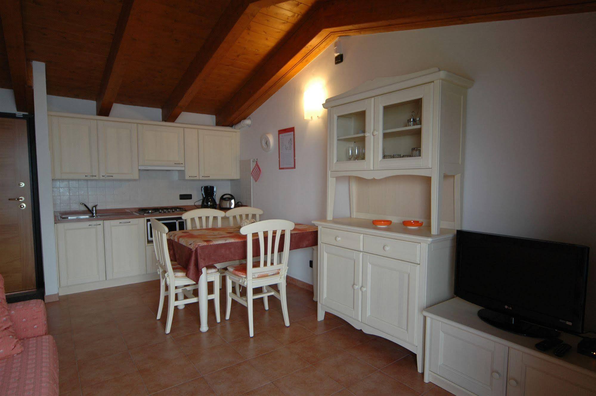 Borgo Del Belanasc Apartment Bellano Bagian luar foto